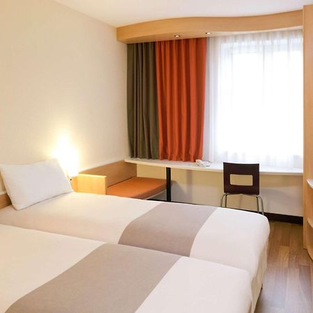 Ibis Bratislava Centrum Luaran gambar