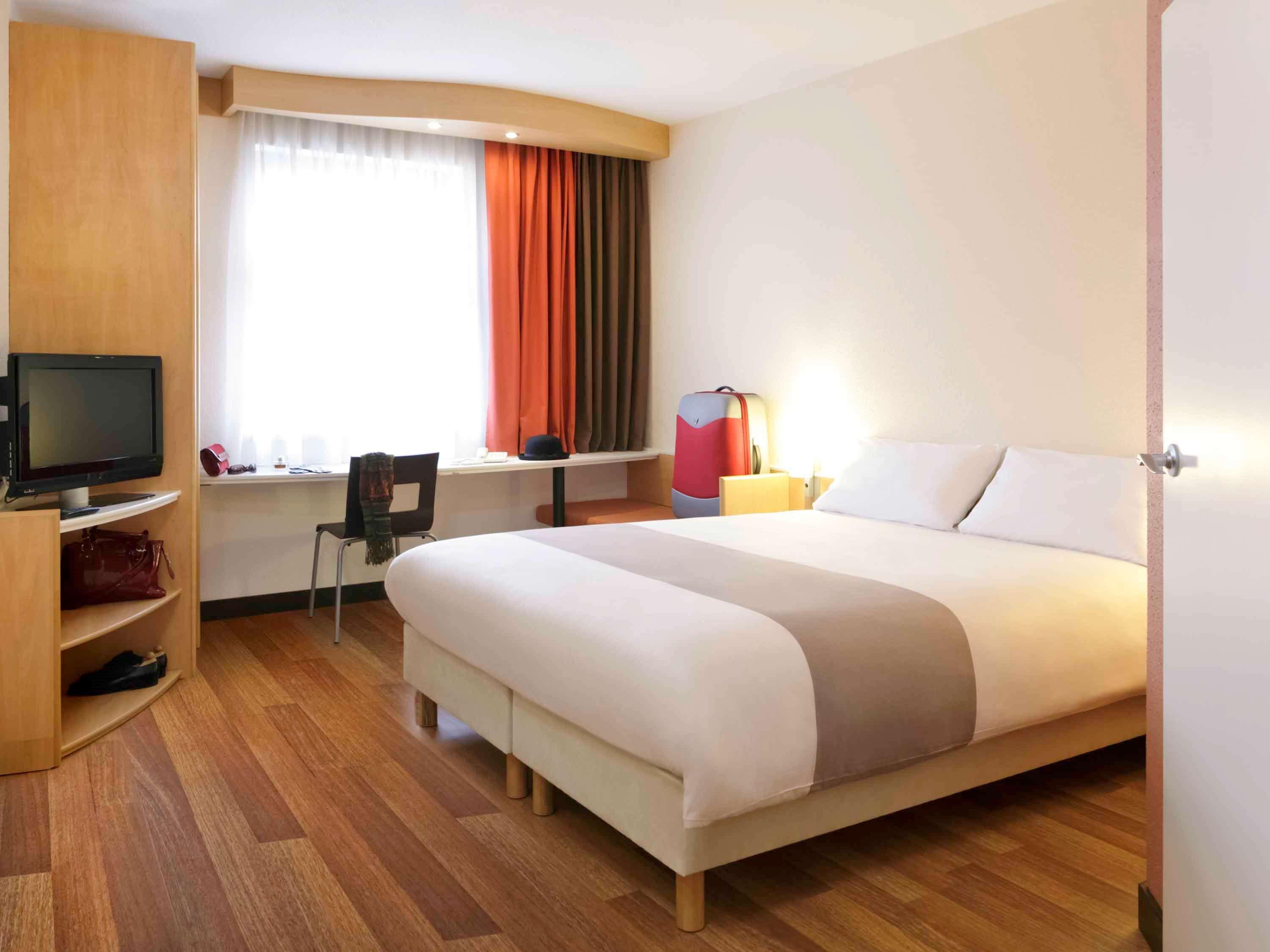 Ibis Bratislava Centrum Luaran gambar