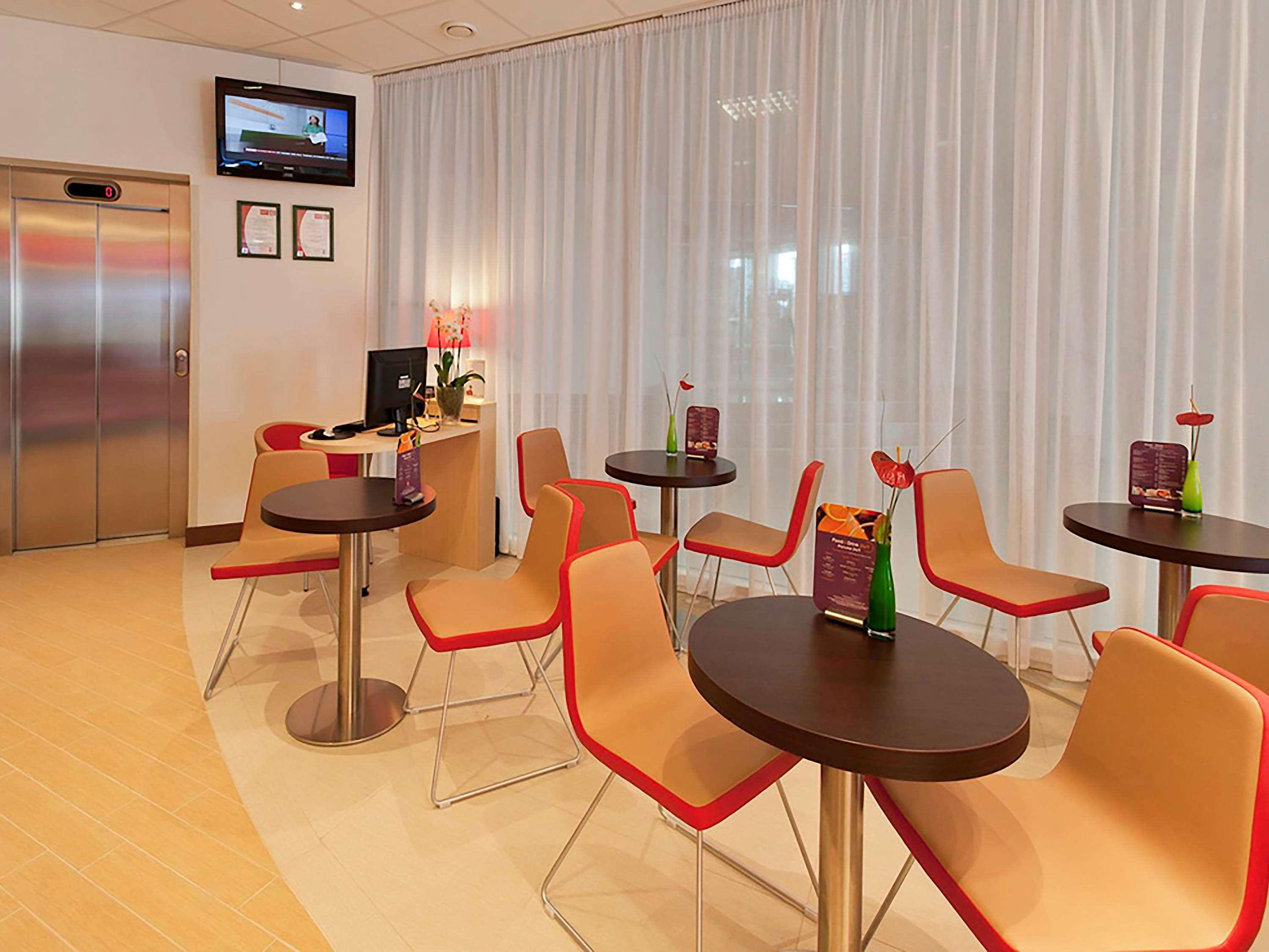 Ibis Bratislava Centrum Luaran gambar