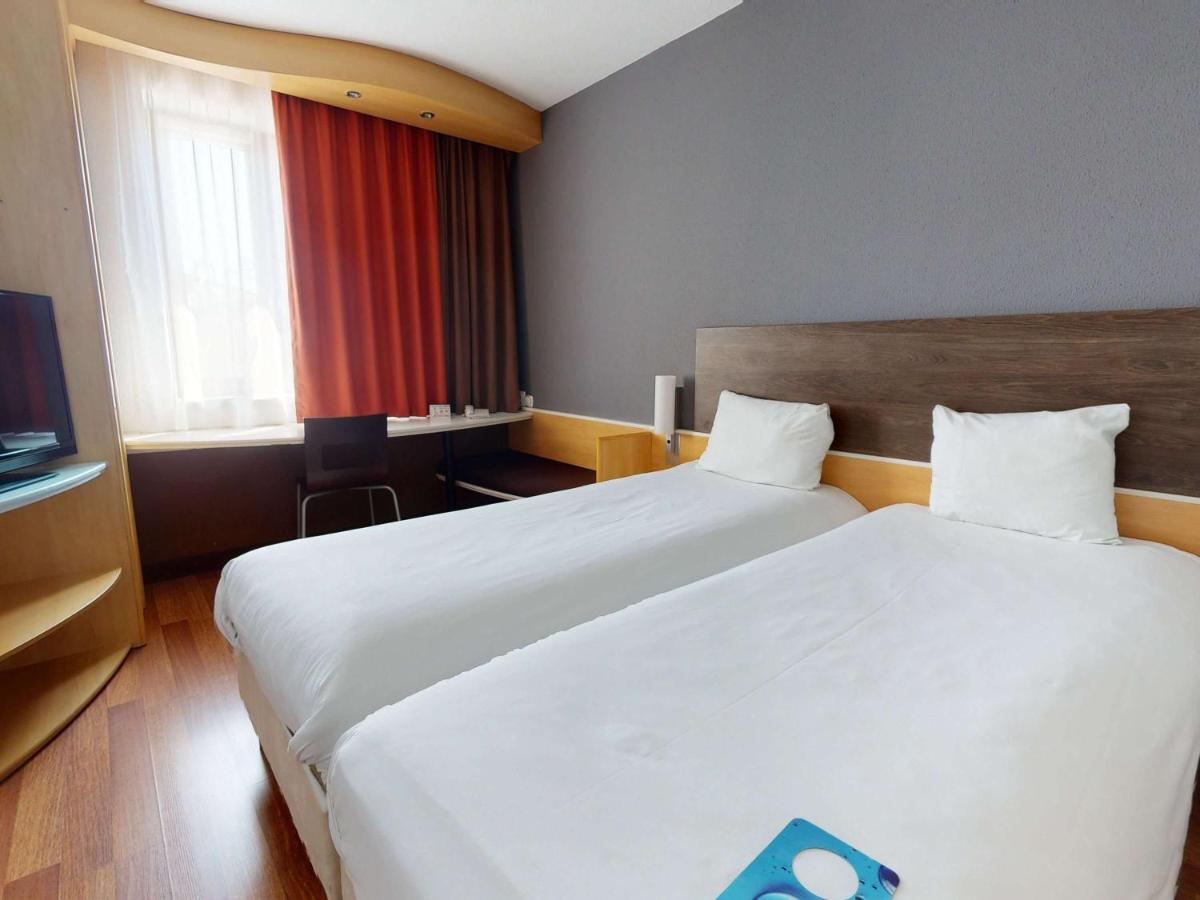 Ibis Bratislava Centrum Luaran gambar