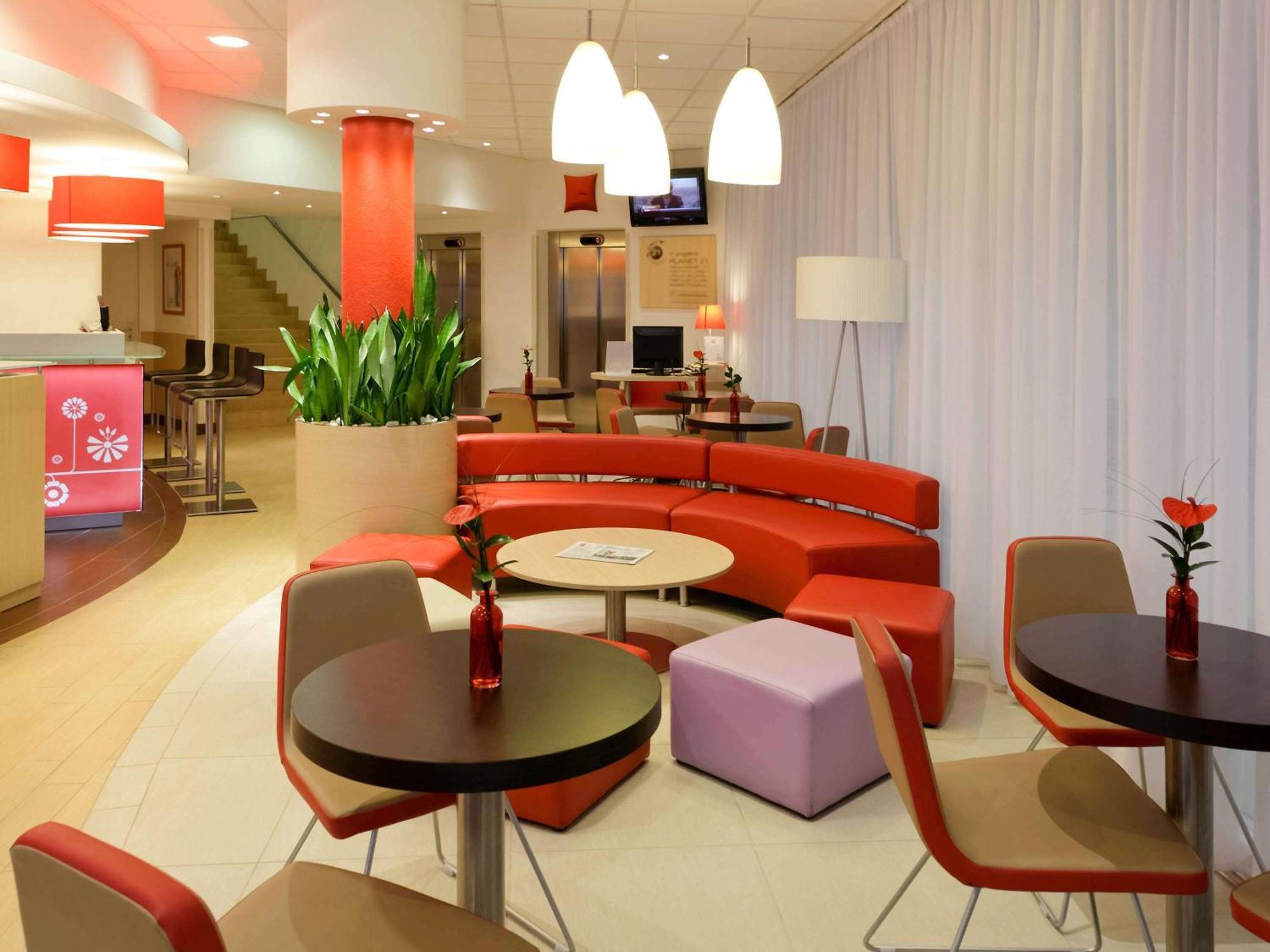 Ibis Bratislava Centrum Luaran gambar