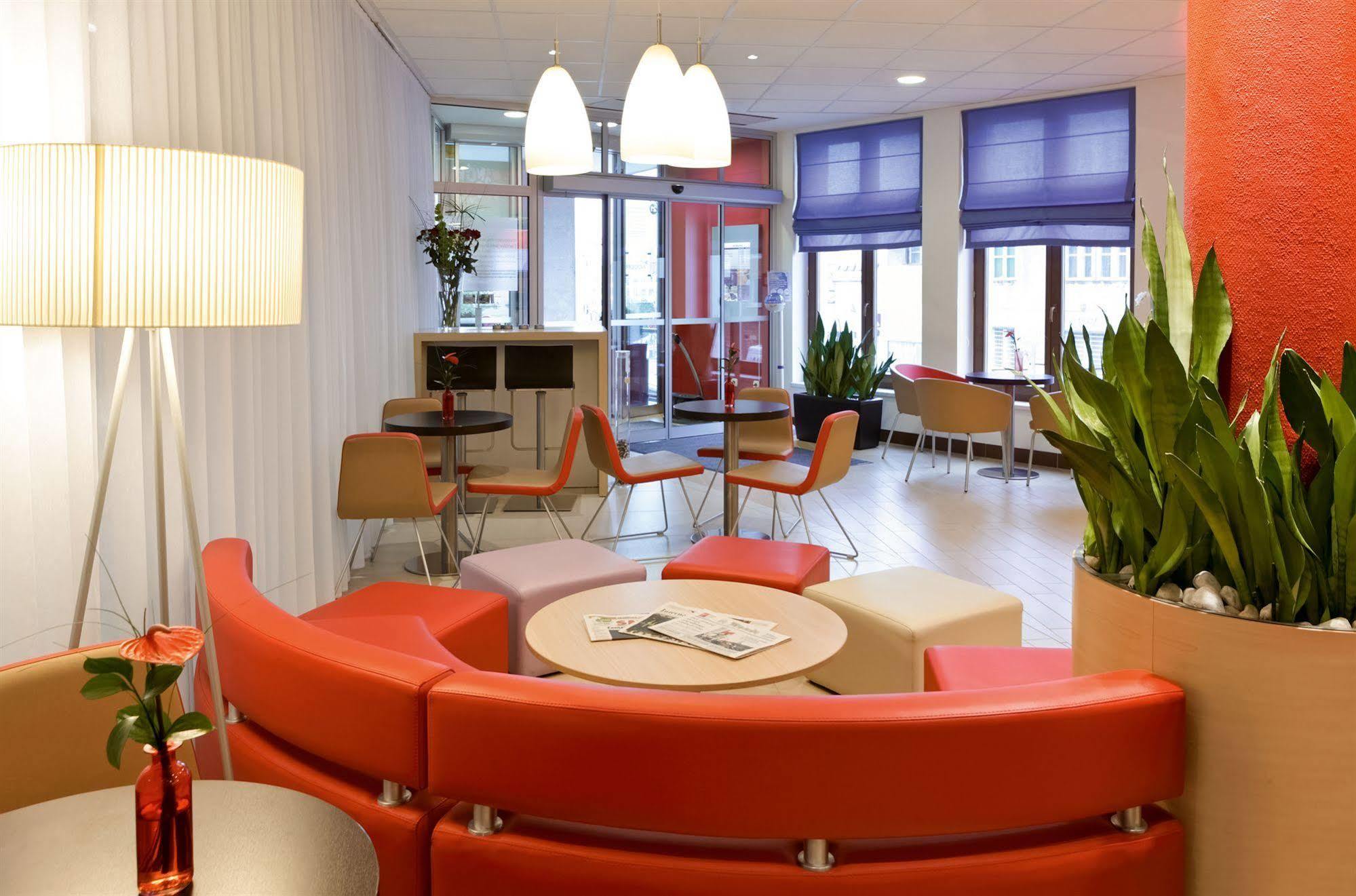 Ibis Bratislava Centrum Luaran gambar